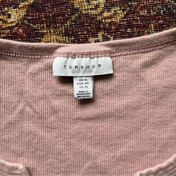 TOPSHOP V neck Long-sleeve Crop Top in Blush Colour - Picture 4 of 5